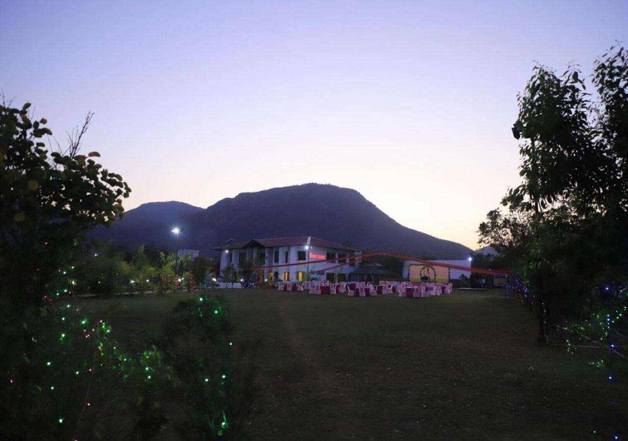 Virat Resorts, Sariska Rajasthan Bairāt Dış mekan fotoğraf